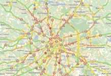 Пробкові дні тривають