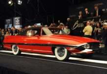 1956 Chrysler Diablo проданий за $ 1375000 млн на аукціоні Barrett-Jackson