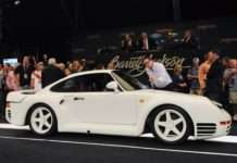 1986 Porsche 959 Prototype на аукціоні Barrett-Jackson 2013 був проданий за 440000 доларів США