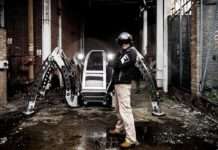 Незвичайний транспортний засіб Mantis Spider