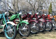 Відео: колекціонер зібрав сотню раритетних радянських мопедів. Вони всі на 16-дюймових колесах