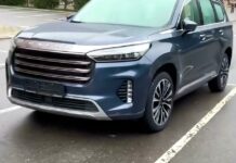 Новинку exeed vx з білосніжним салоном вперше зняли на відео в москві