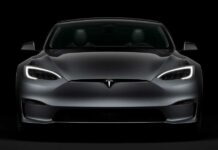 Tesla може випустити бюджетну модель без керма і педалей