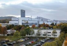 Рекордний простий через дефіцит мікрочіпів: завод opel в айзенасі закритий до 2022 року