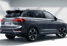 Падати, так з світломузикою: roewe rx5 max оновлений на тлі обвалу продажів