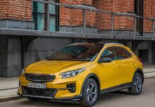 Китайська компанія xpeng представила суперзарядку для електромобілів