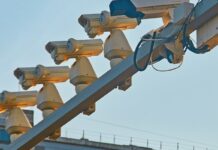 Чому в московському регіоні раптом почали масово прибирати камери гибдд