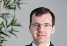 Глава renault russia ян птачек привітав ” автовзгляд» з десятиліттям