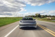 Lucid Air: Эволюция комфорта и интеллектуальности на дороге