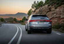 Audi RS Q8 Performance 2025: Когда Утонченность Грохочет, Как Турбированный Лев