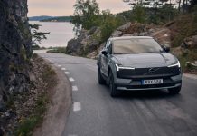 Volvo EX30 Cross Country 2026: електромобіль, який одягнув черевики Туриста