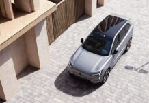 2026 Volvo EX90 приймає систему 800-вольт для швидшої зарядки електромобілів