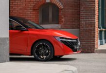 Переглянути зовнішні фотографії Nissan Sentra 2026