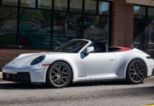 Porsche 911 Carrera GTS: доказ того, що гібридна потужність не повинна лякати ентузіастів