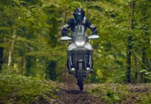 Універсальний мотоцикл: 10 моделей для міста, подорожей і подорожей