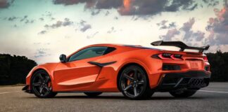 The Mid-Engine Marvel: Como o Chevy Corvette C8 está estabelecendo recordes de vendas