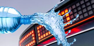 Владелец Hyundai Получил Счет на $12 000 После Замыкания в Электрокаре из-за Бутылки с Водой