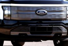 Ford подав до суду за відсутність обов’язкових функцій безпеки в пікапах F-150 Lightning