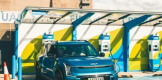 Opóźnienia w przyłączeniu do sieci wstrzymują rozwój stacji ładowania pojazdów elektrycznych