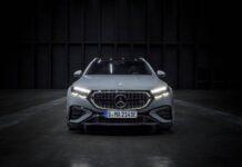 La station wagon dalle prestazioni sorprendentemente sensate: la Mercedes-AMG E53 Hybrid del 2026