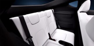 Tesla Model Y voegt derde zitrij toe: beperkte ruimte, hogere prijs