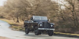 Land Rover classique restauré : une puissance moderne dans un ensemble intemporel