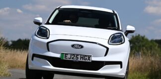 Custos de seguro de veículos elétricos: como a reparabilidade pode reduzir os prêmios