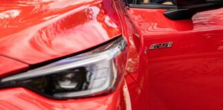Subaru Impreza RS: Mobil Sport Lebih Praktis Dibanding Mazda Miata