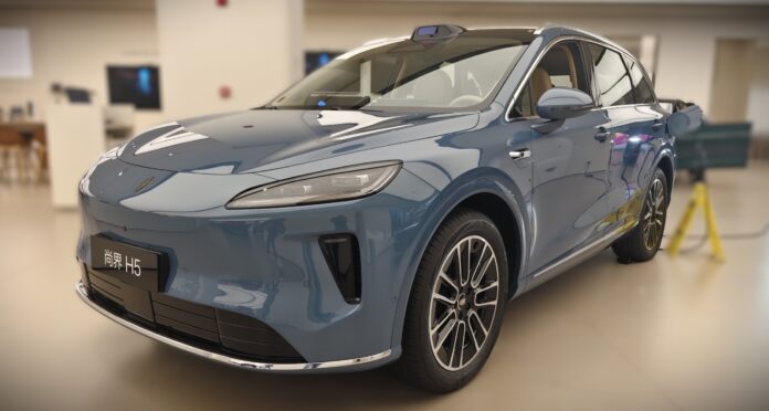 3b30811d-7afa-4294-97c6-f565b5c32403