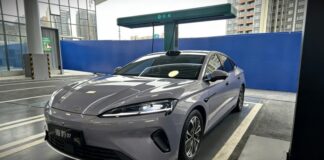 BYD urychluje nasazení ultrarychlého nabíjení: Zpochybňuje dominanci Nio v technologii výměny baterií