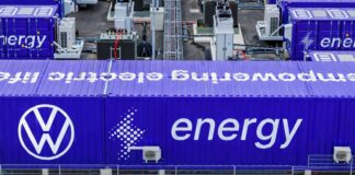 Vendas globais de EV lentas, montadoras orientam-se para armazenamento de energia