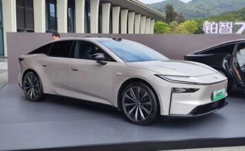 Toyota bZ7: Більше 3100 Замовлень за Першу Годину