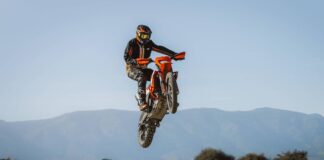 The KTM 690 Enduro R: A Dual-Sport Without Compromise
