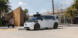 Waymo і Waze об’єднуються, щоб перетворити роботаксі на детектори вибоїн