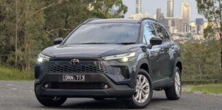 Spolehlivé, efektivní a diskrétní: Recenze Toyota Corolla Cross GXL z roku 2026