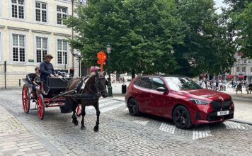 BMW X3 M50: Сімейна подорож на машині трьома європейськими країнами