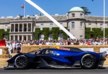 Debu, Desibel, dan Debut Rowdy RB17