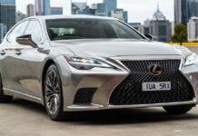 Lexus LS не збирається здаватися (поки що)