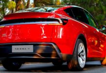 Прибуток Tesla на кожну продану машину падає