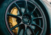 Розшифровка кольорів гальмівних супортів Nissan: посібник з рівня продуктивності