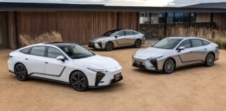 Lexus ES 2026: Электрификация и странные новшества