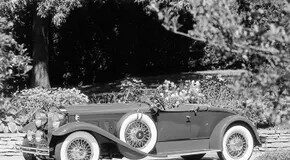 Bagaimana Seri Kedelapan dan Kesembilan Packard 1930-1931 Mendefinisikan Kemewahan Amerika
