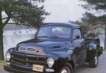 Studebaker Transtar 1956: як малий виробник переосмислив напівтонний пікап