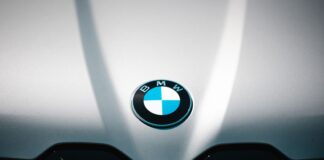 Почему BMW отложила выпуск конкурента G-Class на фоне глобальных потрясений