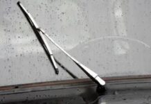 Service life of windshield wiper blades and when they need to be replaced